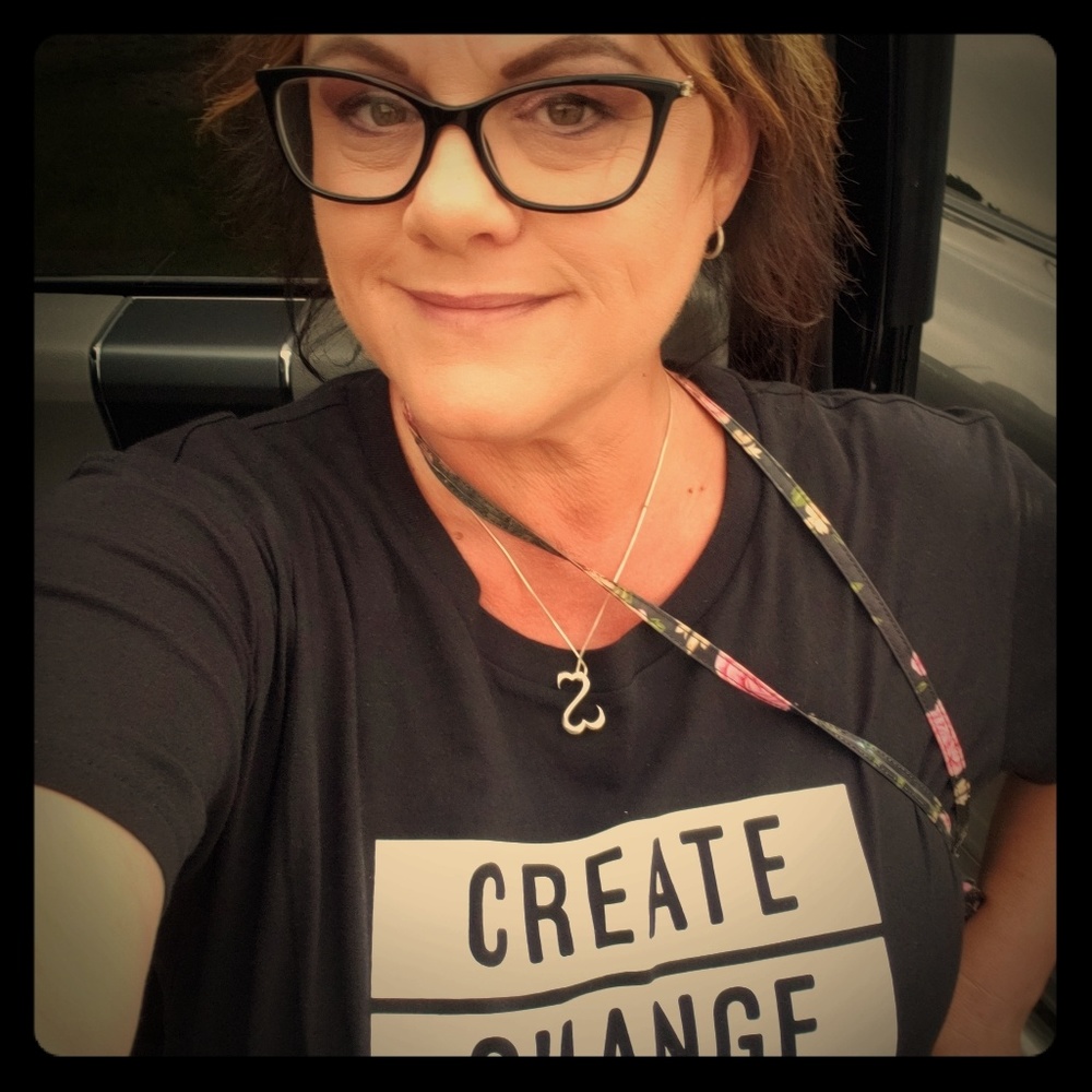 Meet your Posher, Lori